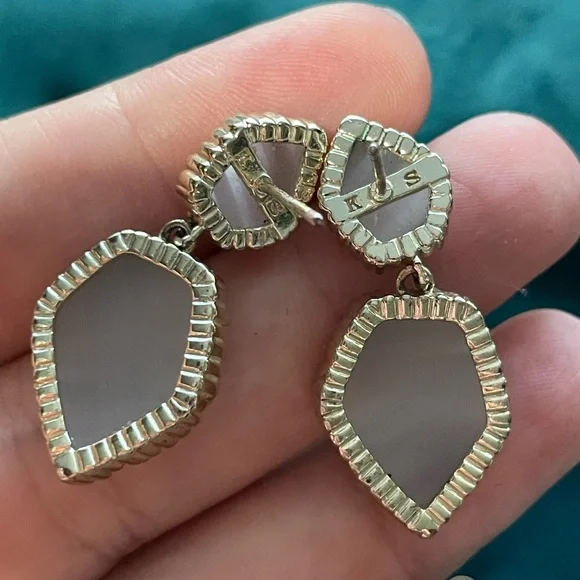 Kendra Scott Gold Quincy Earrings in Iridescent Slate